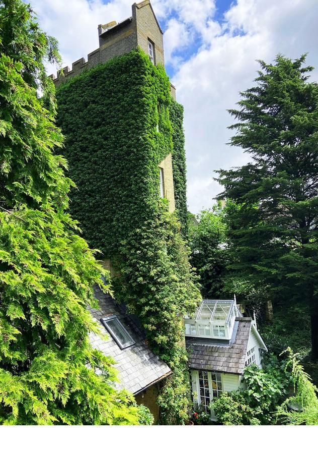 Unique Living In Victorian Water Tower Vila Benington  Exterior foto